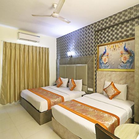 Hotel Smart Signature By Smart Group Ню Делхи Екстериор снимка