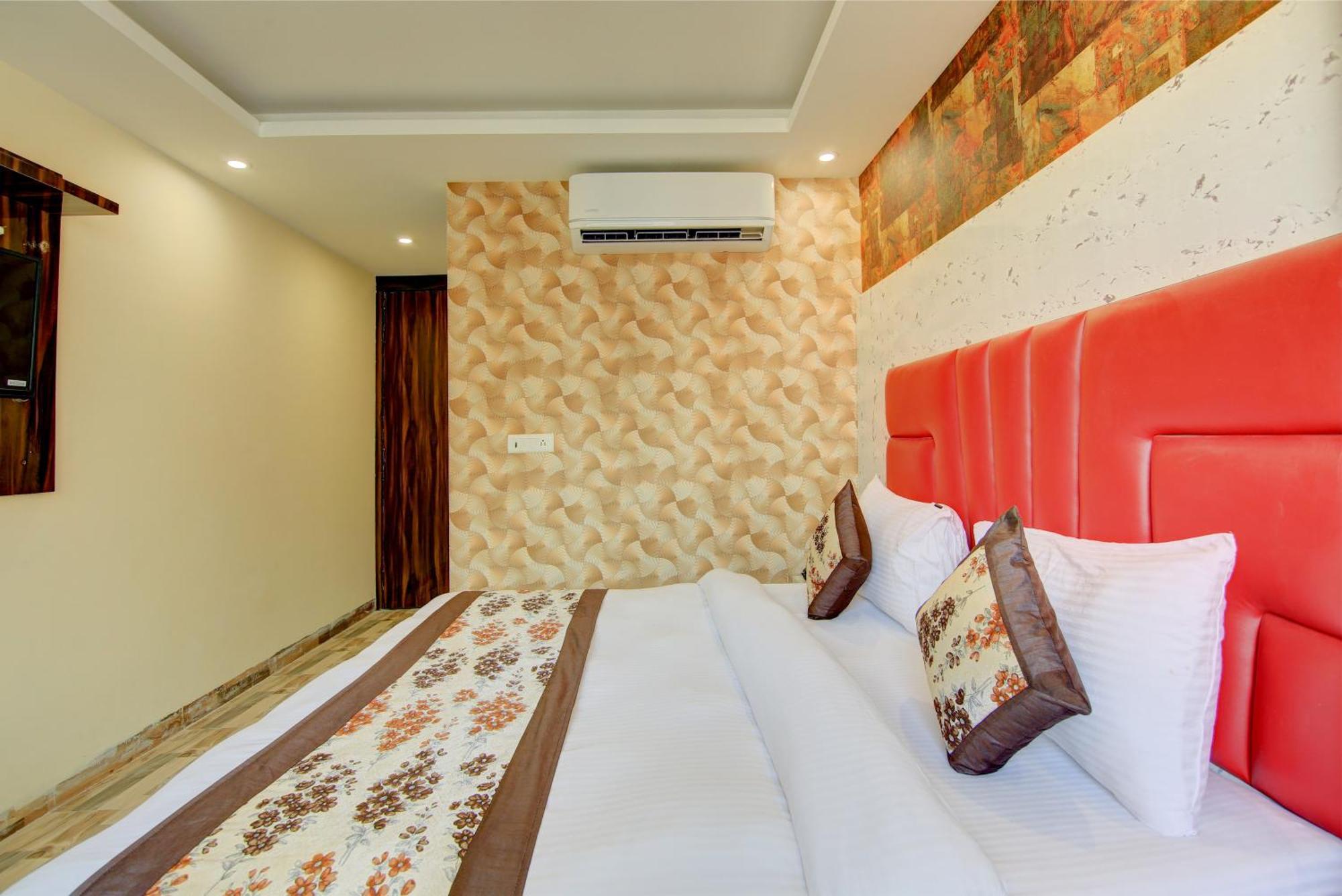 Hotel Smart Signature By Smart Group Ню Делхи Екстериор снимка