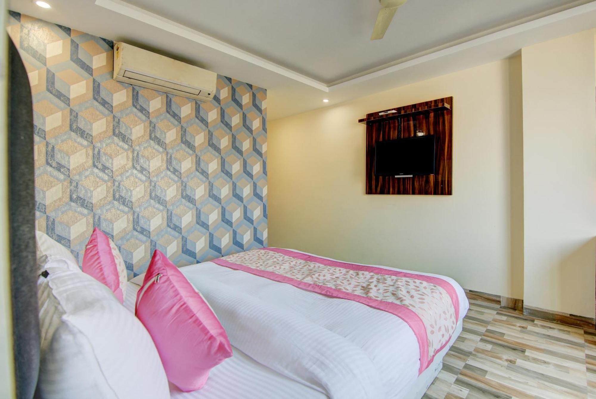 Hotel Smart Signature By Smart Group Ню Делхи Екстериор снимка