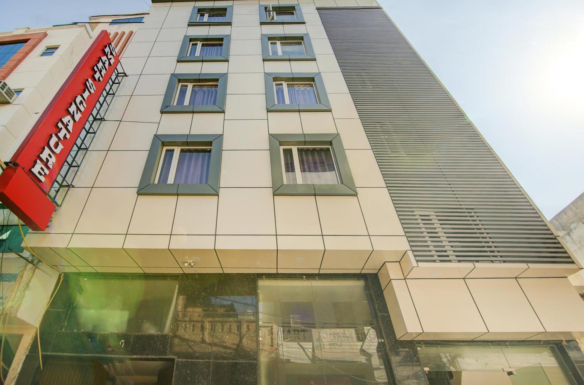 Hotel Smart Signature By Smart Group Ню Делхи Екстериор снимка